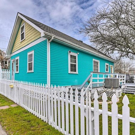 Galveston 'Blue Bungalow' - Walk To Beach! Extérieur photo